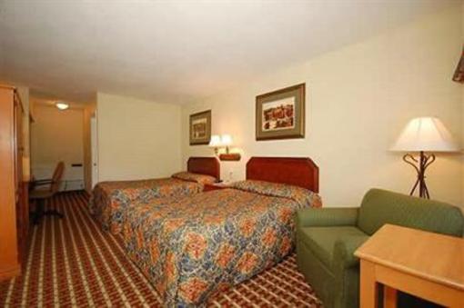 фото отеля Motorsports Inn and Suites
