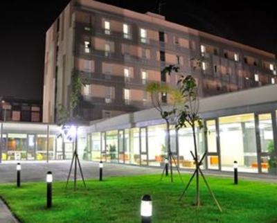 фото отеля Residencia Damia Bonet Valencia