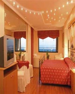 фото отеля Nefeli Hotel Alimos