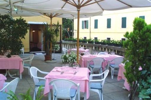 фото отеля Albergo Delle Alpi