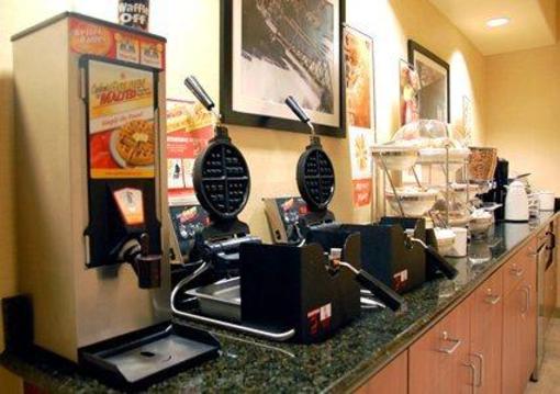 фото отеля Sleep Inn & Suites Van Buren