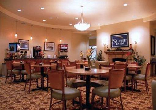 фото отеля Sleep Inn & Suites Van Buren