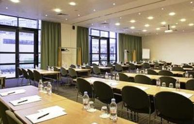 фото отеля Ibis Budget Beziers Est Mediterranee