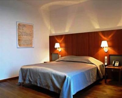 фото отеля Hotel Erzsebet Paks