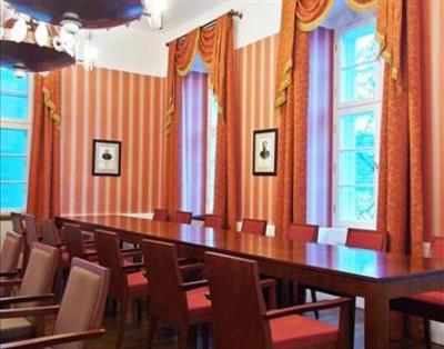 фото отеля Hotel Erzsebet Paks