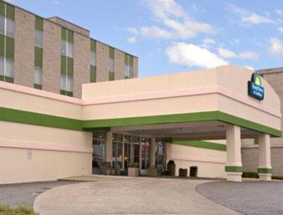 фото отеля Days Inn and Suites Elkins