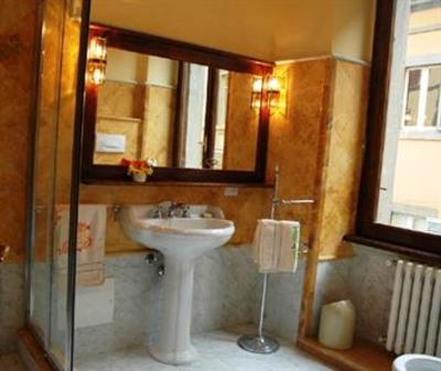 фото отеля Al Teatro Apartments Viterbo