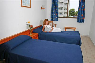 фото отеля Apartamentos HSM Lago Park