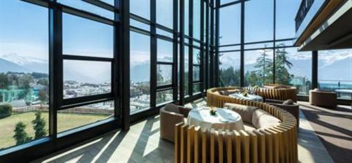 фото отеля Crans Ambassador Hotel