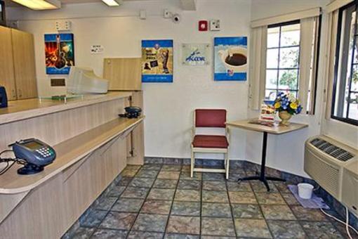 фото отеля Motel 6 Milwaukee West Brookfield