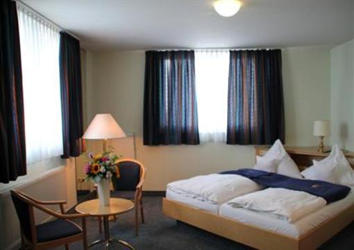 фото отеля Hotel Zum Riesen