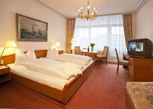фото отеля Strandhotel Monbijou