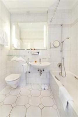 фото отеля Strandhotel Monbijou