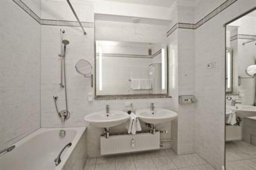 фото отеля Strandhotel Monbijou