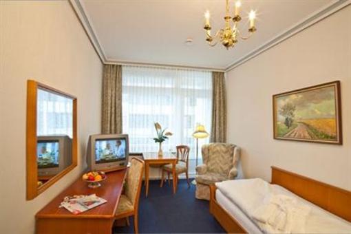 фото отеля Strandhotel Monbijou