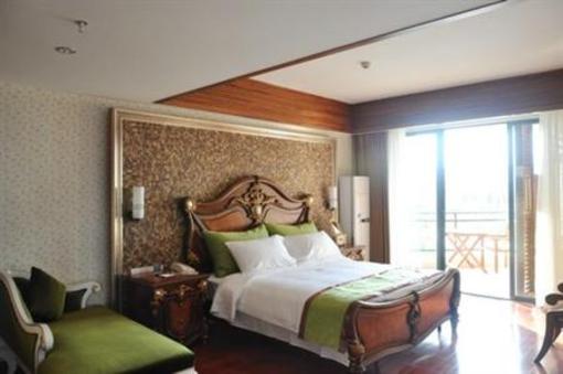 фото отеля Old Banyan Seaview Hotel Xinglong Wanning