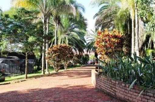фото отеля Mashutti Country Lodge