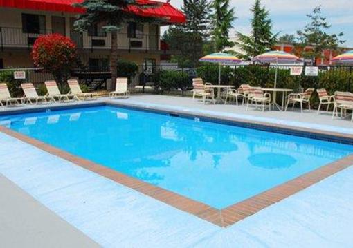 фото отеля Econo Lodge Renton