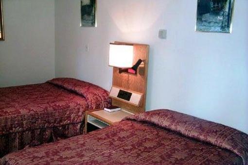 фото отеля Stateline Economy Inn & Suites