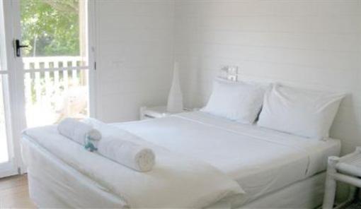 фото отеля Byron Springs Guesthouse