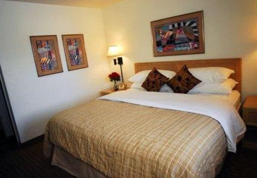 фото отеля Affordable Inn Denver West Wheat Ridge