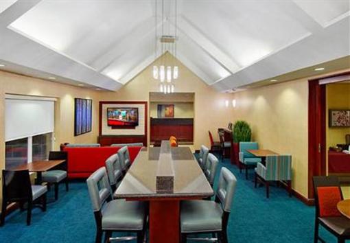 фото отеля Residence Inn North Fletcher Tampa