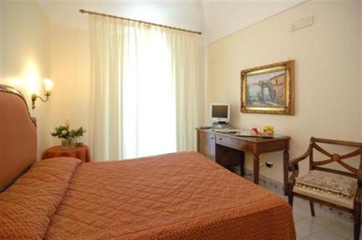 фото отеля Villa S.Pietro