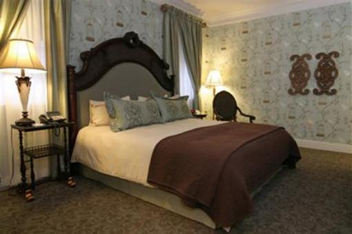 фото отеля Charley Creek Inn