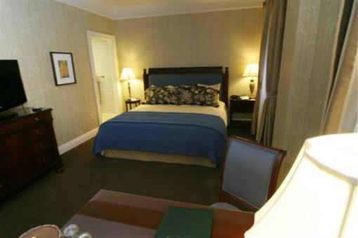 фото отеля Charley Creek Inn