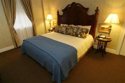 фото отеля Charley Creek Inn