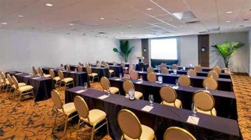 фото отеля DoubleTree by Hilton Hotel Portland ME