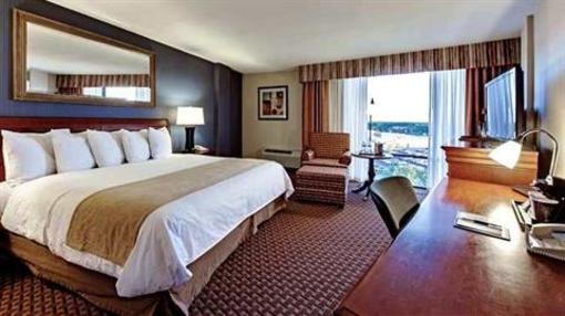 фото отеля DoubleTree by Hilton Hotel Portland ME