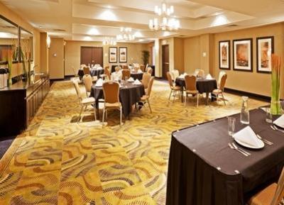 фото отеля Holiday Inn Hotel & Suites University West Stillwater