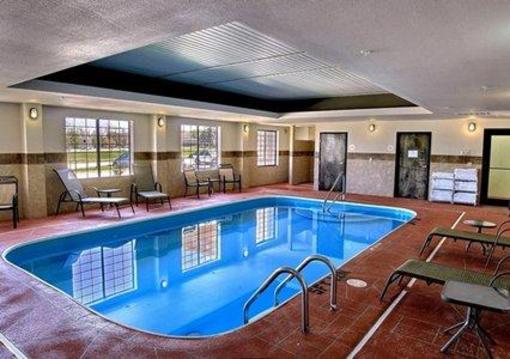 фото отеля Comfort Inn And Suites Lawrence