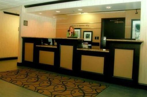 фото отеля Hampton Inn Kansas City Airport