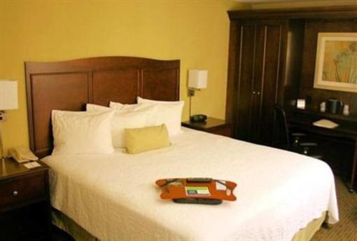 фото отеля Hampton Inn Kansas City Airport