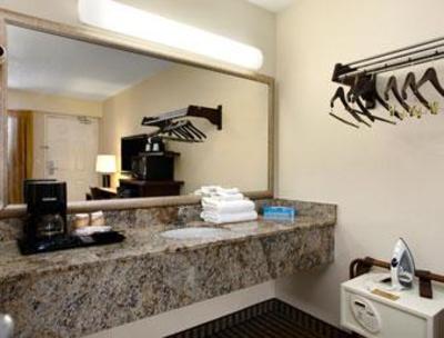 фото отеля Super 8 Orlando