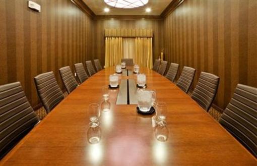 фото отеля Holiday Inn & Suites McKinney - Eldorado