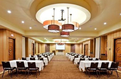фото отеля Holiday Inn & Suites McKinney - Eldorado
