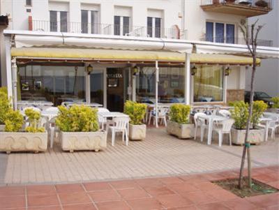фото отеля Hostal La Llagosta