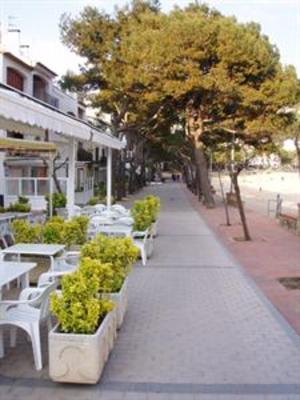 фото отеля Hostal La Llagosta