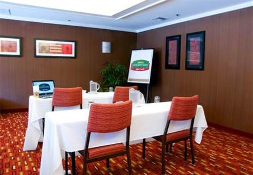 фото отеля Courtyard by Marriott Stockton