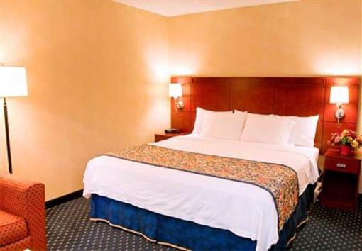 фото отеля Courtyard by Marriott Stockton
