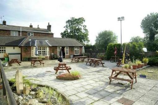 фото отеля The Carpenters Arms Motel