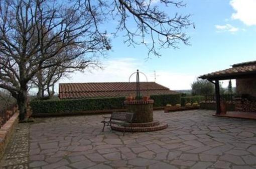 фото отеля Il Borgo Di San Valentino Sorano