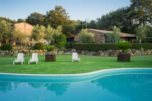 фото отеля Il Borgo Di San Valentino Sorano