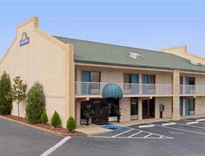 фото отеля Days Inn NE Jimmy Carter Blvd