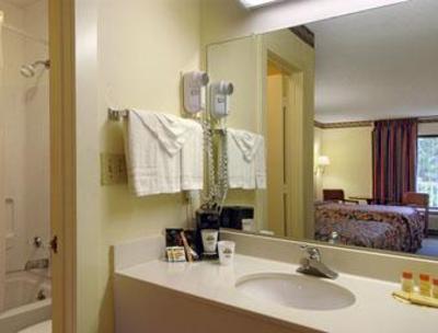 фото отеля Days Inn NE Jimmy Carter Blvd