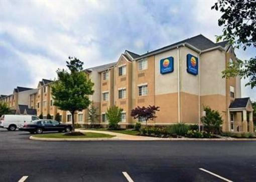 фото отеля Comfort Inn & Suites Airport Dulles-Gateway