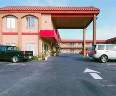 фото отеля Econo Lodge Near Home Depot Center